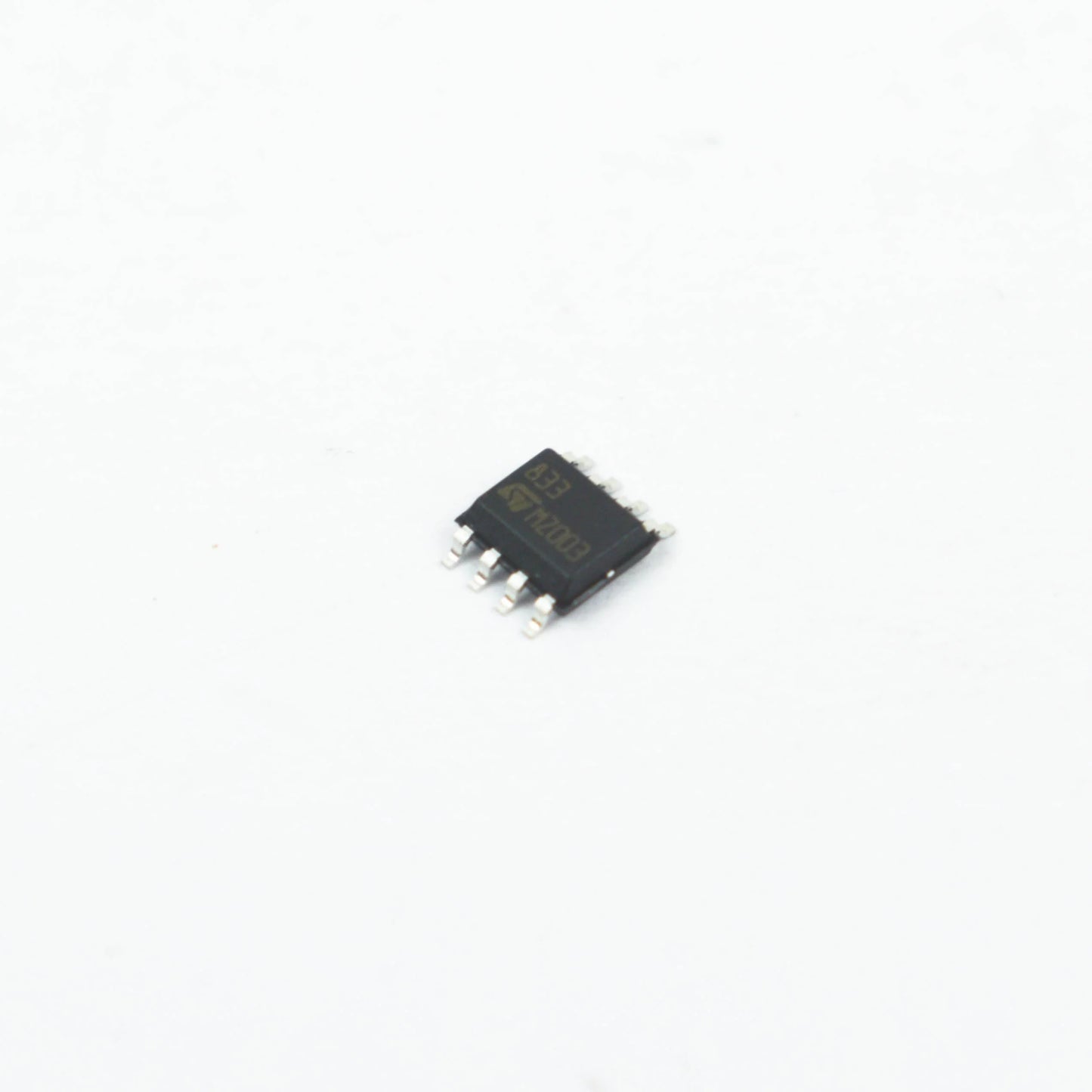 LM833 Low Noise Dual Operational Amplifier SMD IC